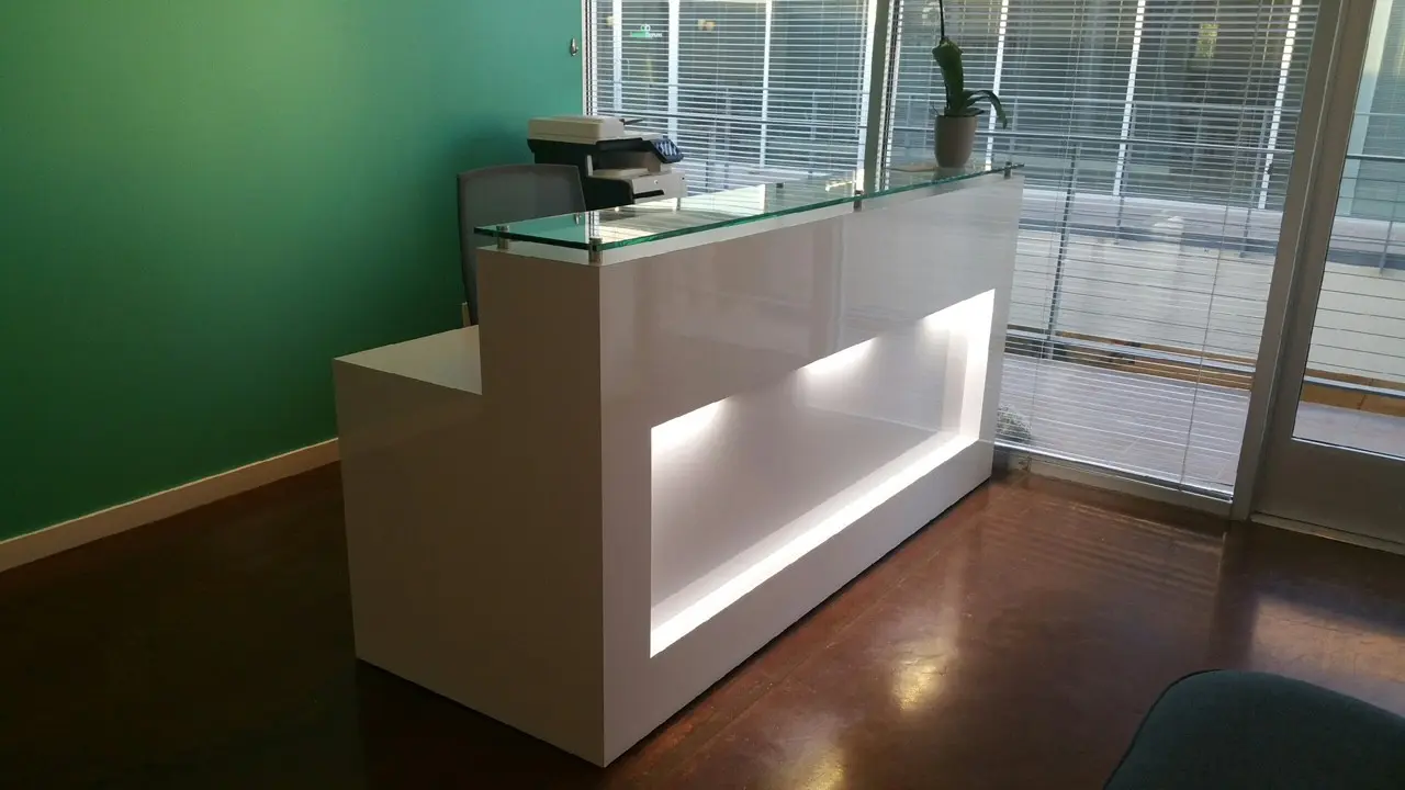 recessed-panel-desk-with-lighting